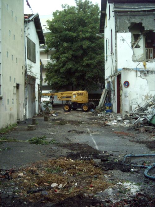 2005-08-11_400_Destruction_h